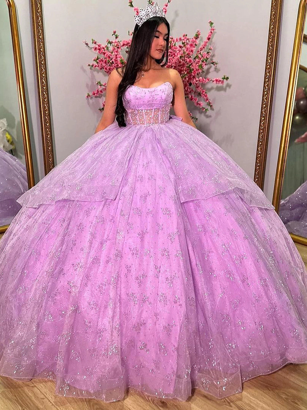 Strapless Lilac Tulle Quinceanera Dress Tiered Ball Gown with Bow Detail for Sweet 16 & Princess Evening Parties