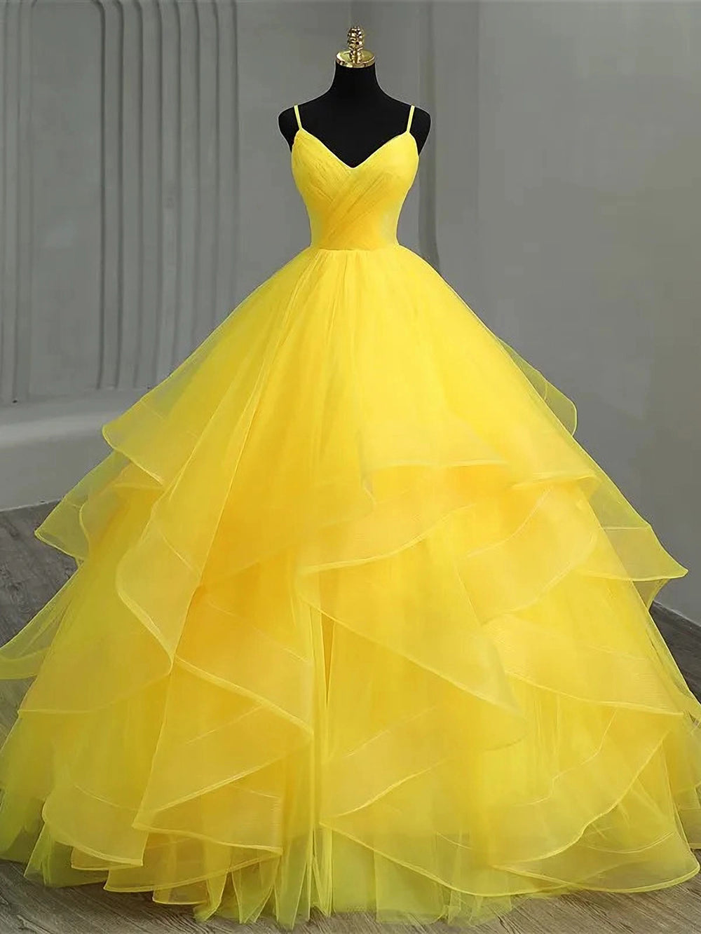 V-Neck Spaghetti Strap Tiered Yellow Tulle Ball Gown Perfect for Quinceanera & Sweet 16 Celebrations