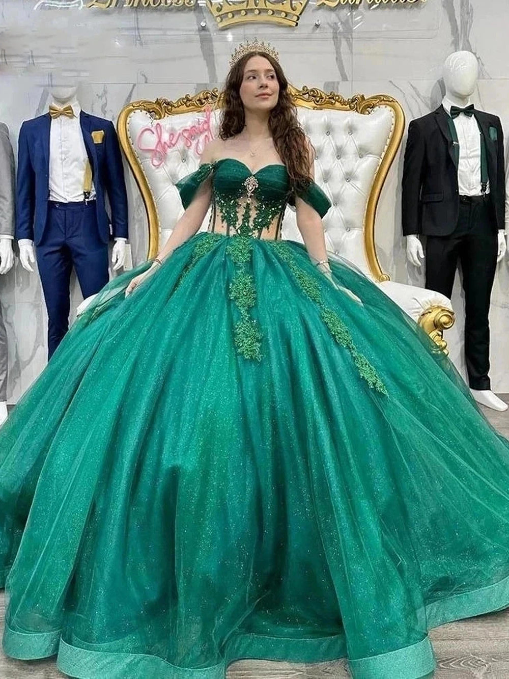 Emerald Green Quinceanera Dress Off-Shoulder Ball Gown with Floral Lace Appliques & Beaded Corset for Sweet 16