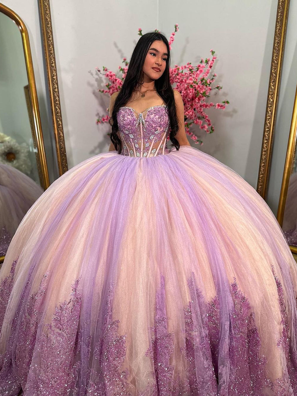 Ball Gown with Sweetheart Neckline & Lace Appliques Princess Formal Evening Party Dress for Quinceanera & Sweet 16