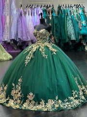 Exquisite Emerald Green Ball Gown Strapless 3D Floral Tulle Quinceanera Dress for Sweet 16 & Special Occasions