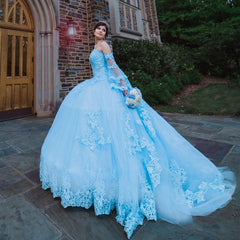Light Blue Tiered Tulle Quinceanera Dress Sweetheart Neckline with Lace Appliques for Sweet 16 & Princess Ball Gowns