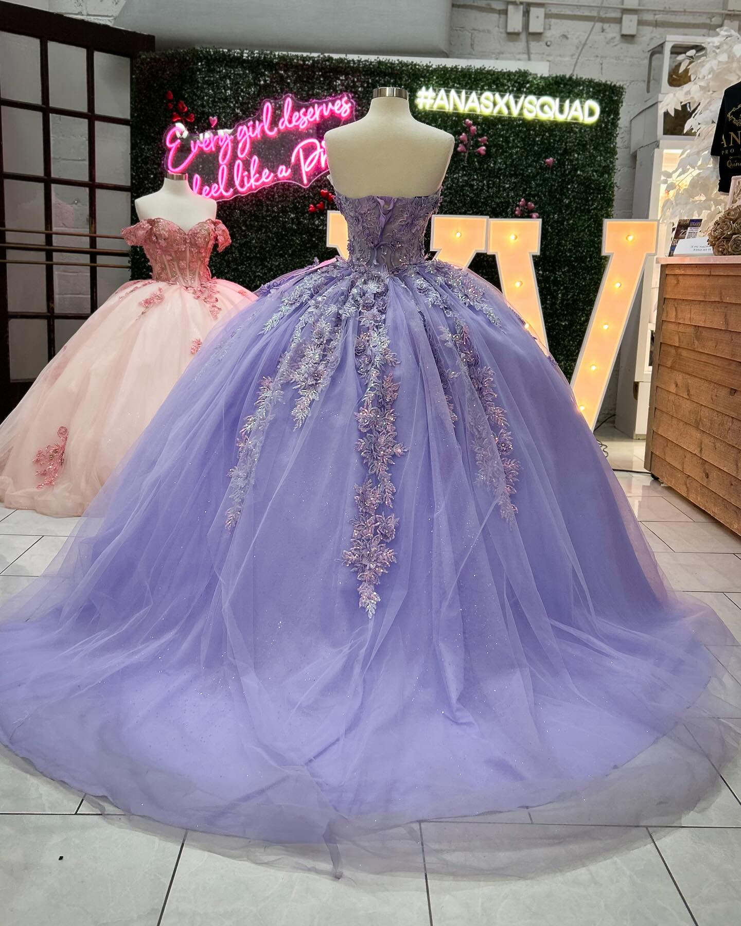 Lilac Sequined Ball Gown Strapless Tulle Quinceanera Dress with Floral Appliques for Sweet 16 & Formal Events