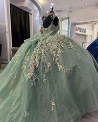 Exquisite Mint Green Ball Gown V-Neck Spaghetti Strap Lace Applique Quinceanera Dress for Sweet 16 & Princess Parties