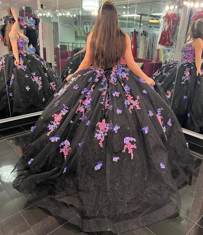 Black Tulle Quinceanera Dress Sweetheart Neckline with 3D Floral Lace & Beaded Appliques for Sweet 16 & Birthday Parties