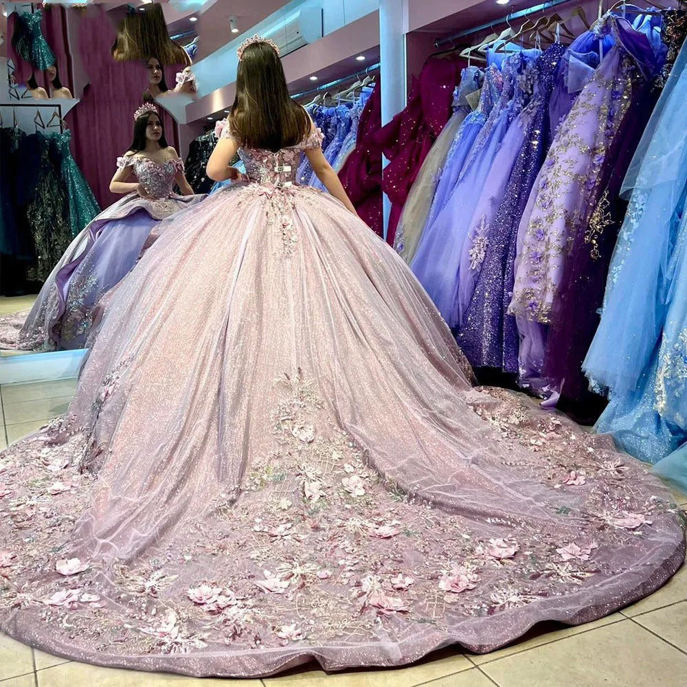 Exquisite Lilac Tulle Quinceanera Dress Off-Shoulder Lace Applique Ball Gown with Beaded Tiered Ruffles for Sweet 16 & Princess Parties