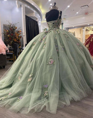Sage Green Quinceanera Dress Sweetheart Neckline with Lace Appliques & Beaded Tulle Princess Gown for Sweet 16