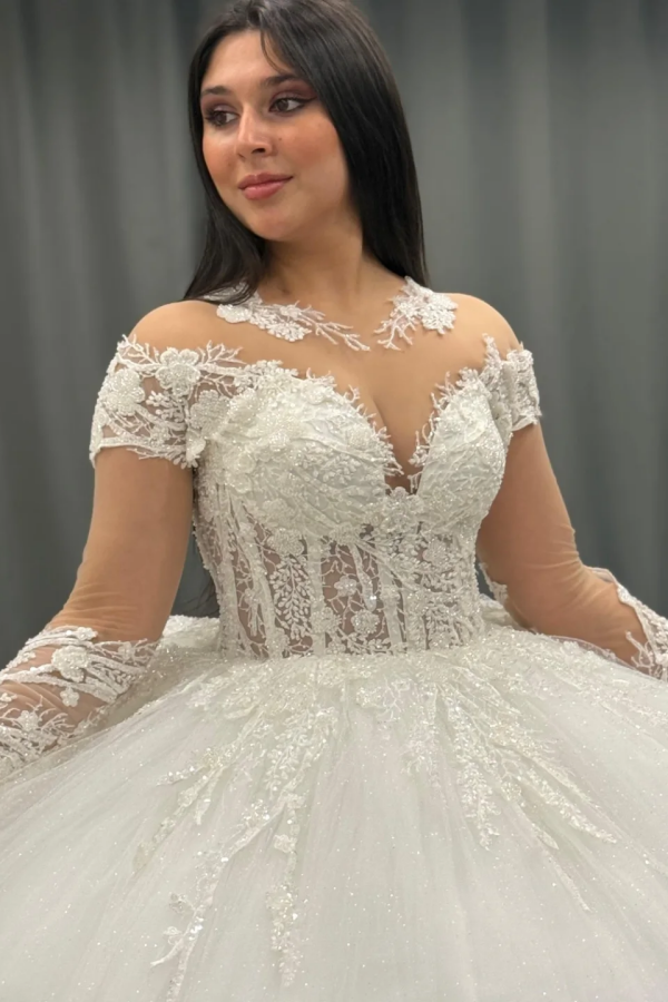 White Tulle Ball Gown Scoop Neck Lace Appliques & Pleated Skirt for Quinceanera Sweet 16 and Formal Evenings