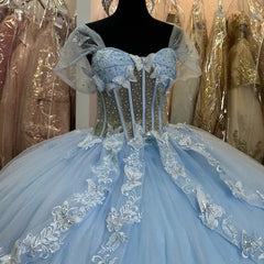 Light Blue Tulle Quinceanera Dress Sweetheart Neckline 3D Butterfly Appliques & Tiered Bow Detail for Sweet 16