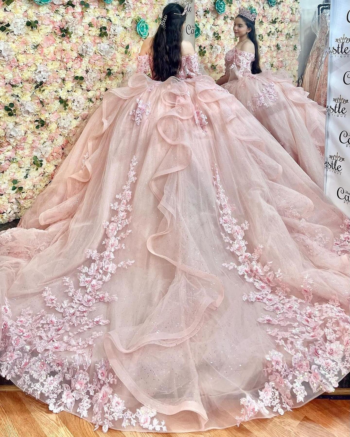 Off-Shoulder Ball Gown with Delicate Lace Appliques Pink Tulle Princess Dress for Quinceanera Sweet 16 & Birthday Parties