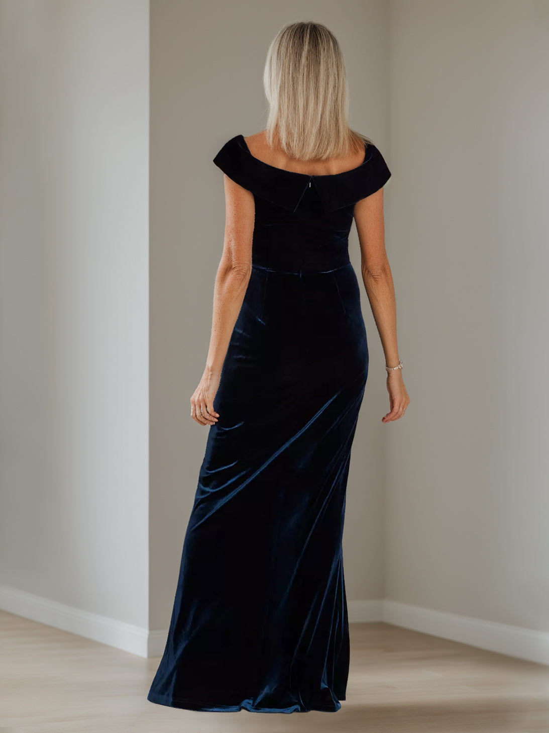 V-Neck A-Line Princess Floor-Length Velvet Mother of the Bride Dress with Side Split and Short Sleeves