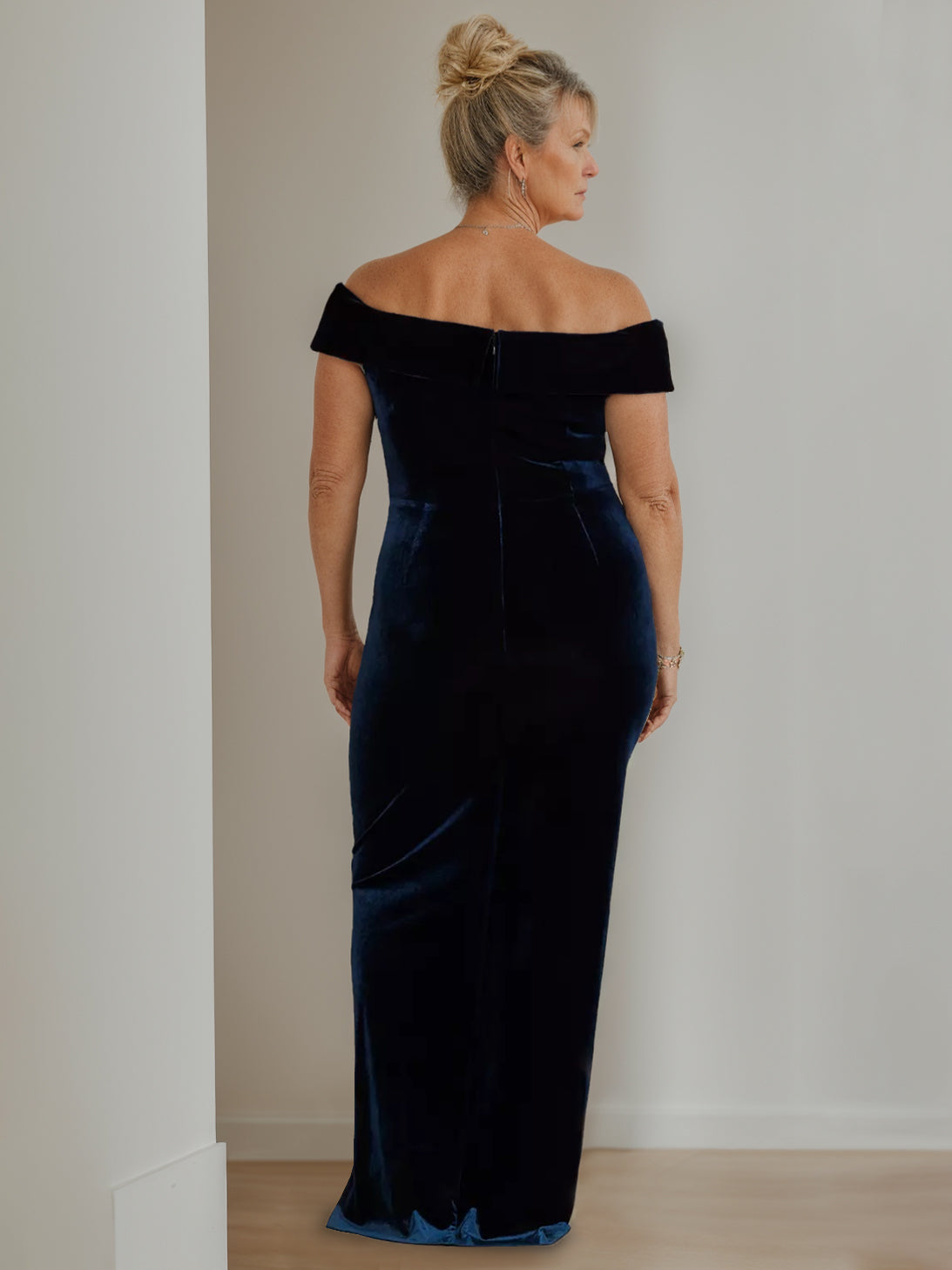 V-Neck A-Line Princess Floor-Length Velvet Mother of the Bride Dress with Side Split and Short Sleeves