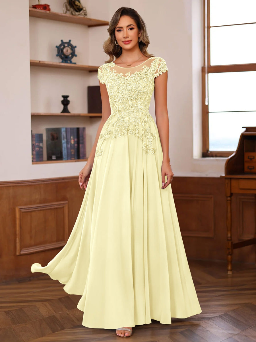 Floor-Length A-Line Mother of the Bride Dress with Scoop Neck and Short Sleeves Featuring Appliques
