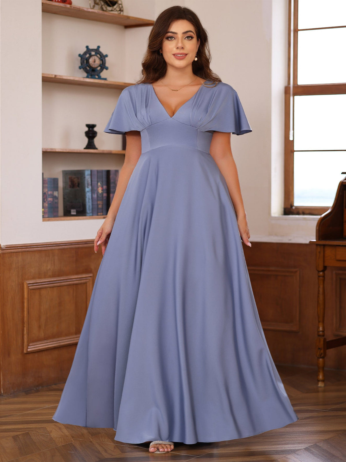 Elegant Plus Size V-Neck A-Line Princess Floor-Length Mother of the Bride Dress with Ruffles and Short Sleeves
