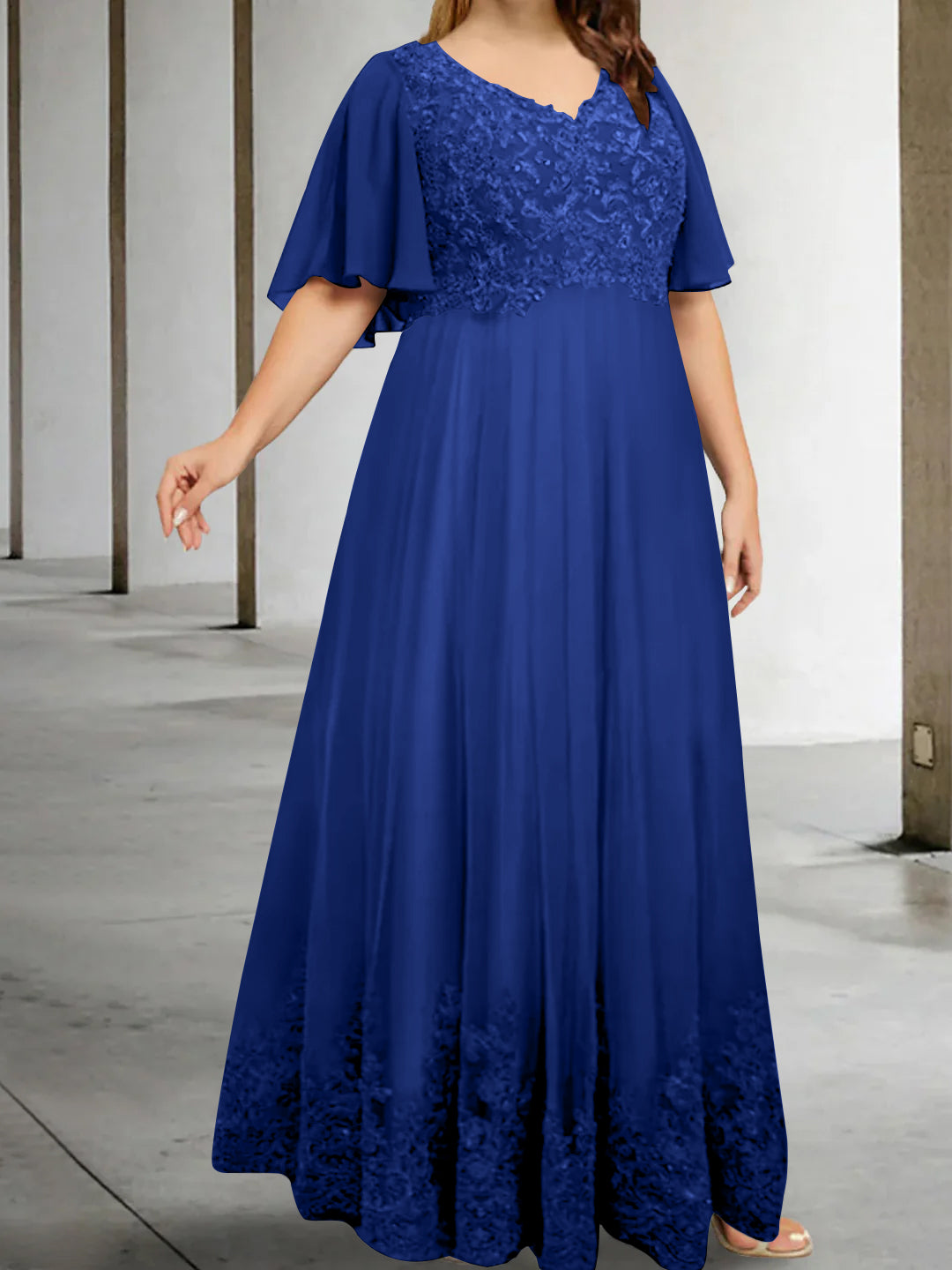 Plus Size V-Neck A-Line Princess Floor-Length Mother of the Bride Dress with Appliques and Half Sleeves
