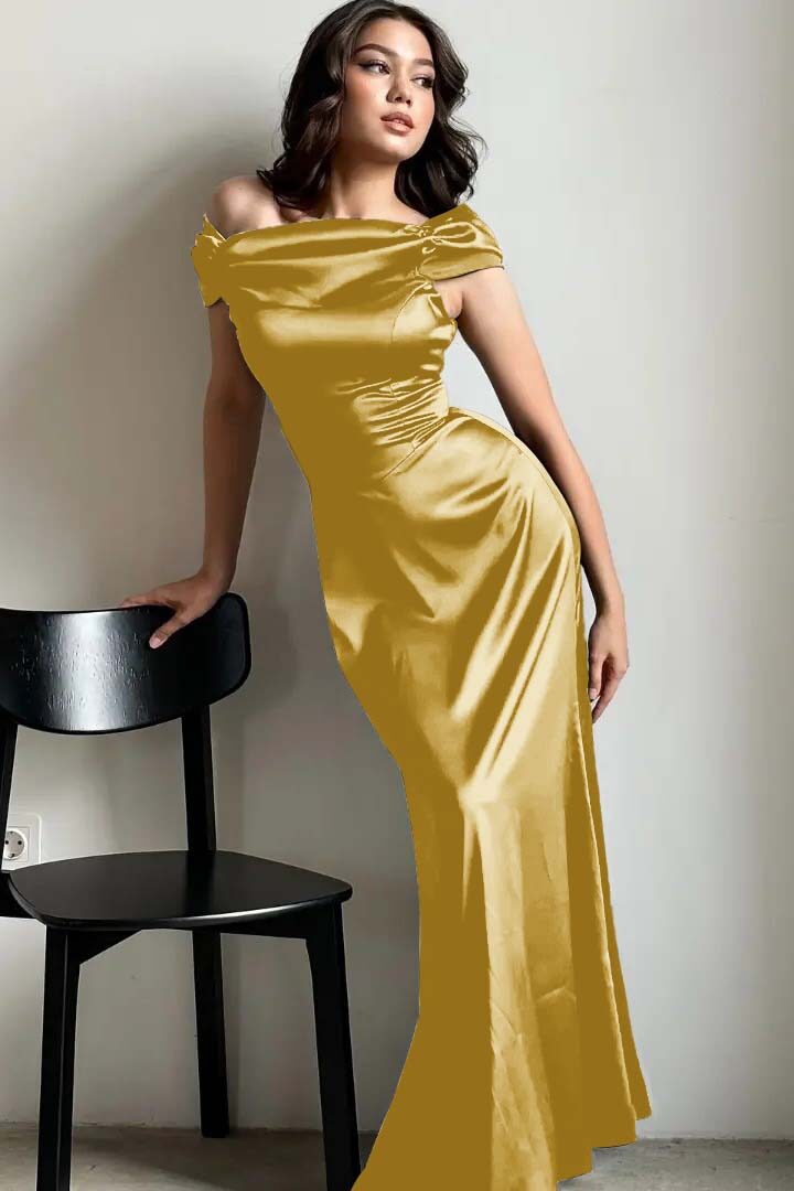 Off the Shoulder Sleeveless Long Mermaid Formal Dress With Pleated