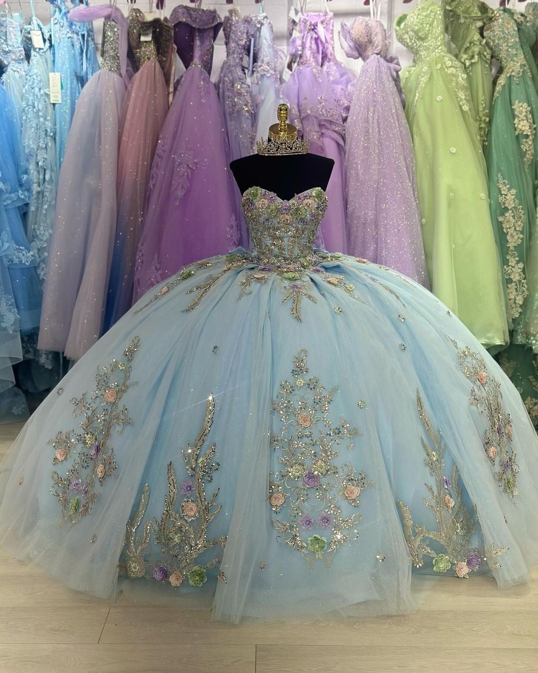 Light Blue Quinceanera Dress Strapless 3D Floral Lace Applique Ball Gown with Bow Detail for Sweet 16 & Birthday Celebrations