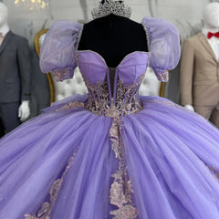 Lavender Tulle Quinceanera Dress Sweetheart Neckline Puffy Sleeves & Sweep Train with Lace Appliques