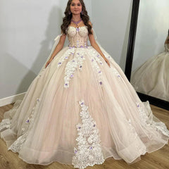Exquisite Off-Shoulder Lace Ball Gown Sleeveless Tulle Quinceanera Dress with Sweep Train for Sweet 16