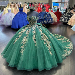 Exquisite Emerald Green Tulle Quinceanera Dress Strapless Ball Gown with 3D Floral Appliques & Bow Detail for Sweet 16