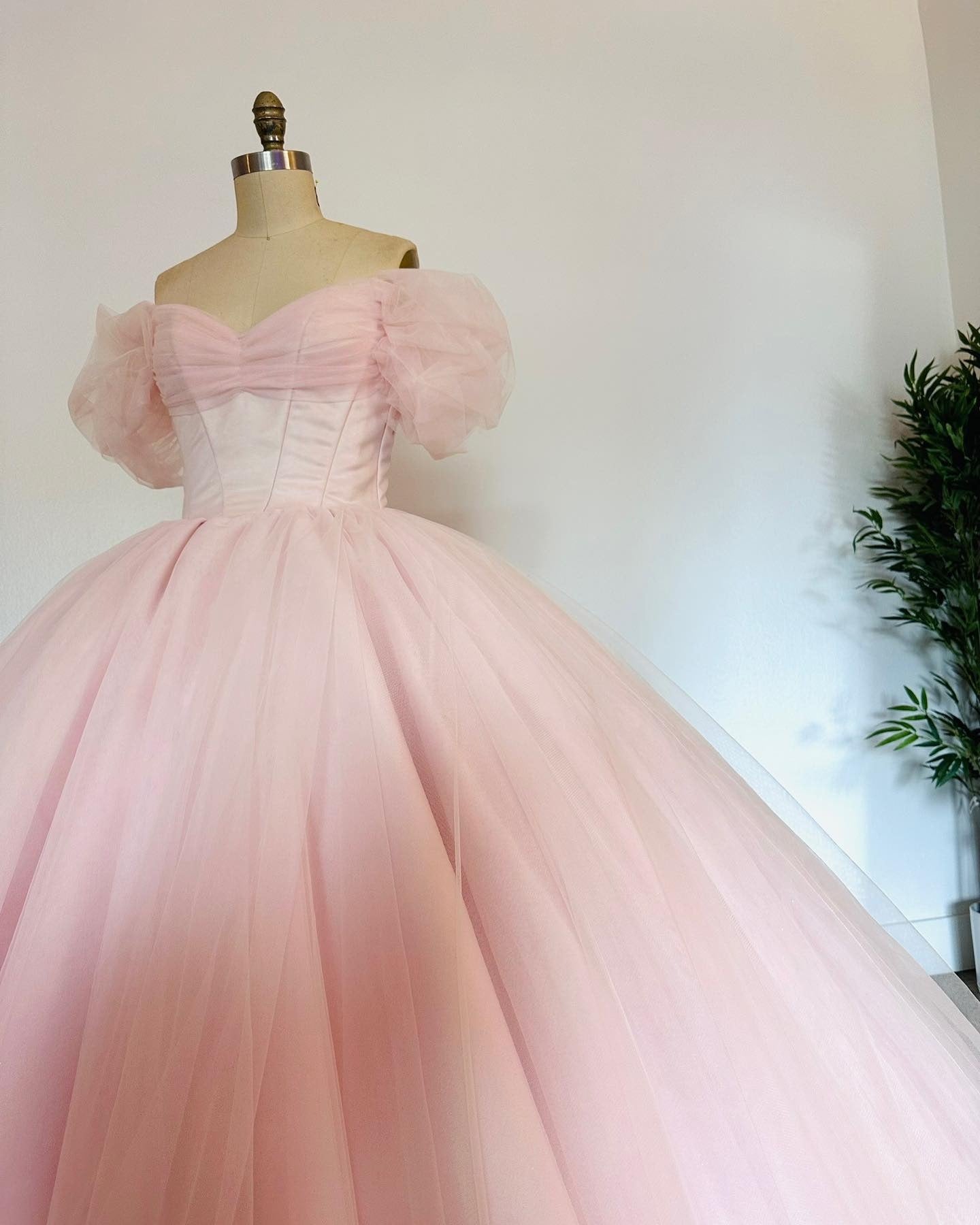 Off-Shoulder Ball Gown with Puff Sleeves Pink Tulle Quinceanera & Sweet 16 Princess Dress
