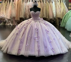 Lilac Tulle Quinceanera Dress Strapless Ball Gown with 3D Beaded Flowers Lace Appliques & Sweep Train for Sweet 16