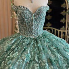 Exquisite Emerald Green Ball Gown Sweetheart Off-Shoulder Lace Tiered Tulle Quinceanera Dress with Beaded Details for Sweet 16