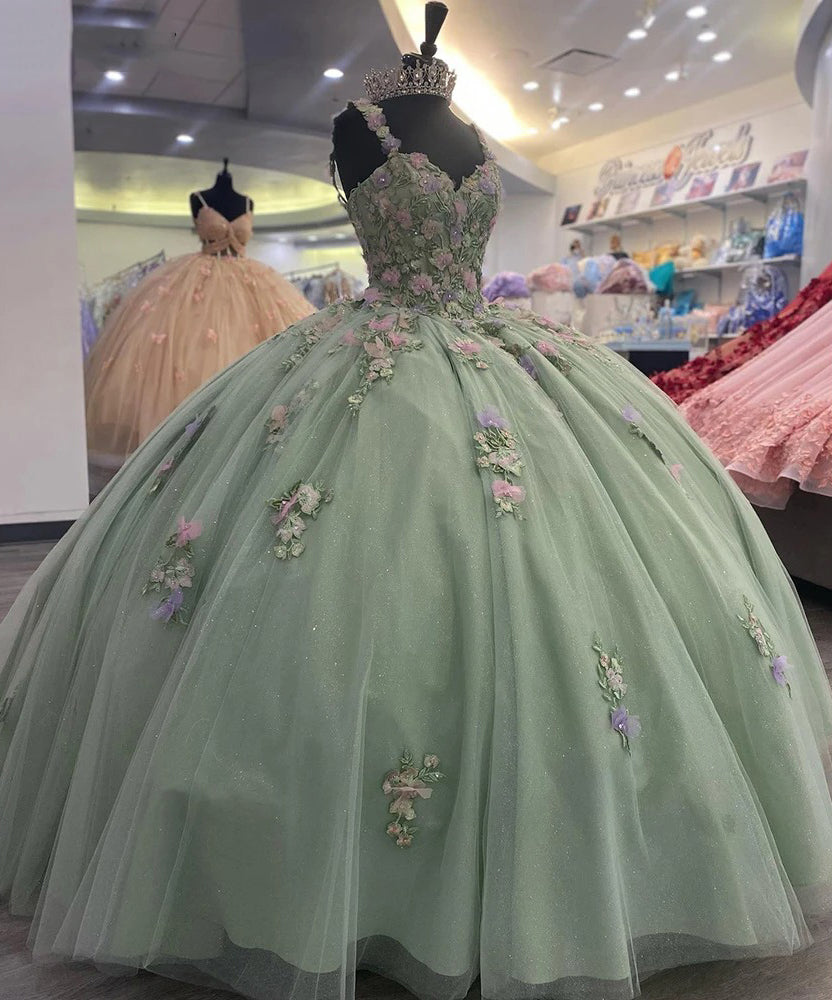 Sage Green Quinceanera Dress Sweetheart Neckline with Lace Appliques & Beaded Tulle Princess Gown for Sweet 16
