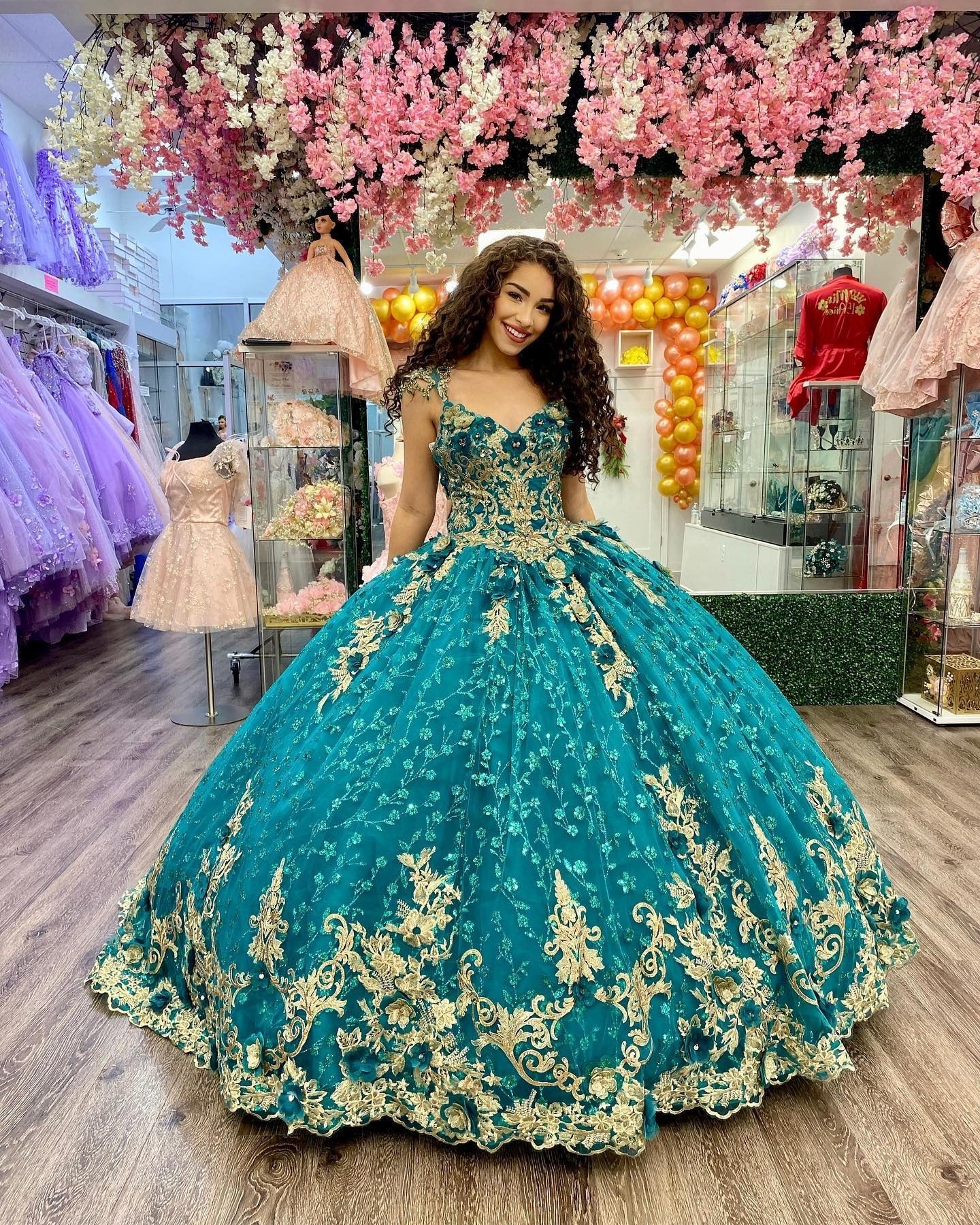 Hunter Green Quinceanera Dress Gold Lace Applique Sequined Beaded Ball Gown with V-Neck Straps & Tulle Skirt for Sweet 16 & Evening Galas