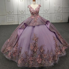 Lilac Tulle Quinceanera Dress V-Neck Lace Appliques & Beaded Tiered Ball Gown for Sweet 16 or Princess Parties