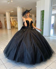 Exquisite Black Tulle Quinceanera Dress Off-Shoulder Deep V-Neck Ball Gown with Delicate Lace Appliques for Sweet 16