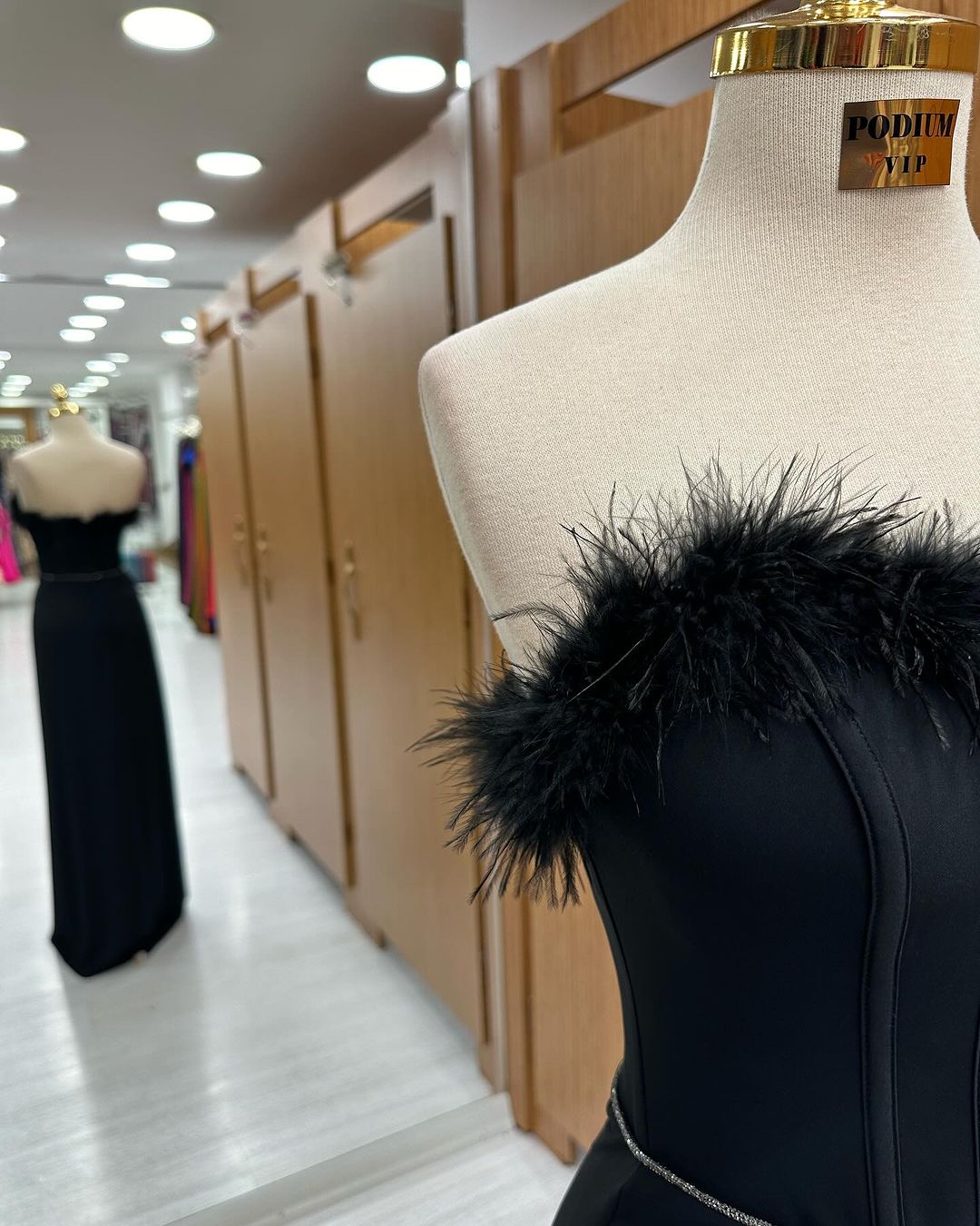 Mermaid Formal Dress Long Black Feather Sequins Sleeveless Strapless