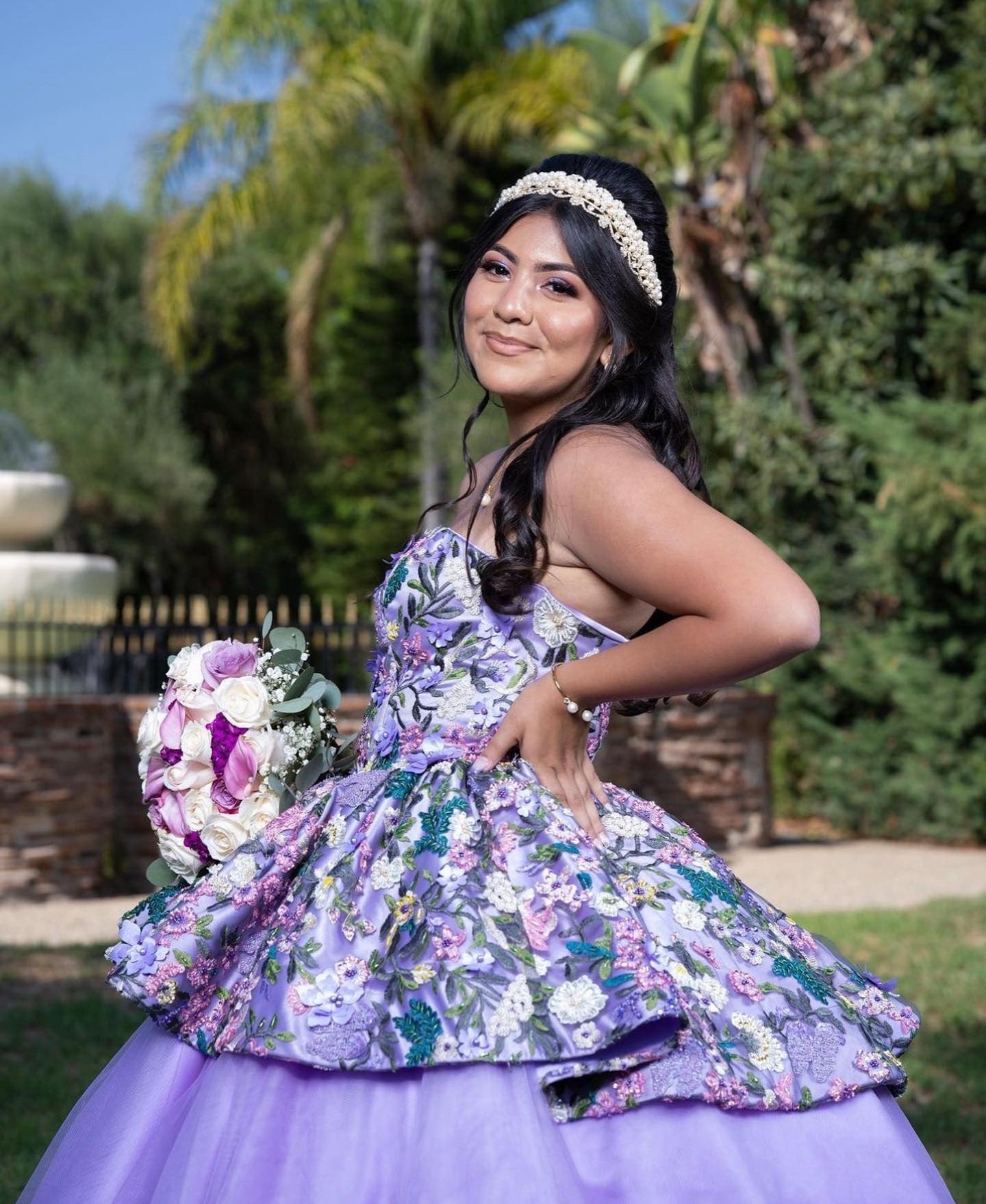 Lavender Tulle Quinceanera Dress Strapless Ball Gown with Floral Appliques for Sweet 16 & Evening Galas