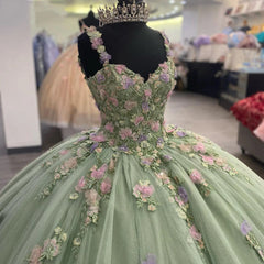 Sage Green Quinceanera Dress Sweetheart Neckline with Lace Appliques & Beaded Tulle Princess Gown for Sweet 16