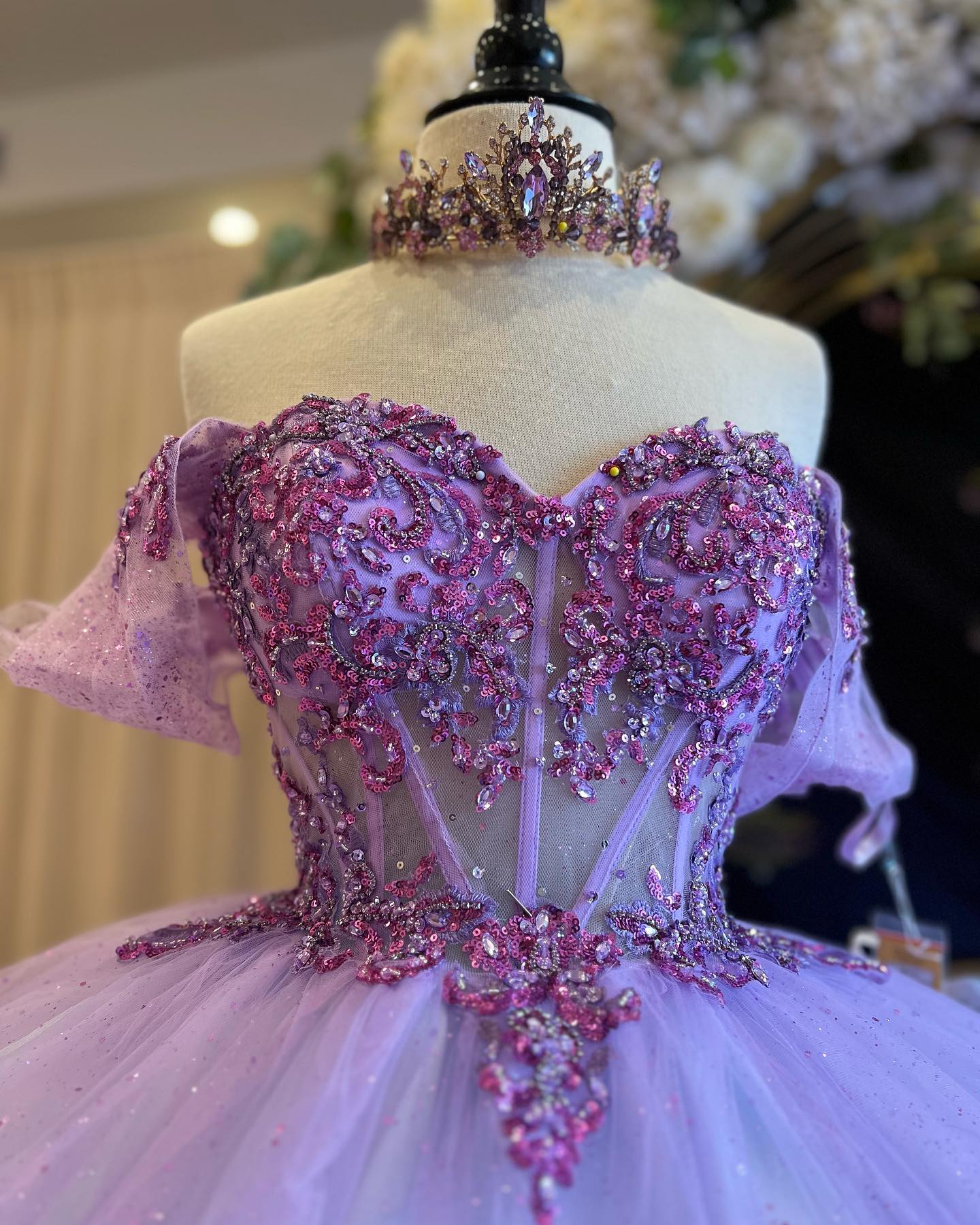 Lilac Tulle Quinceanera Dress Off-Shoulder Ball Gown with Sequins Beaded Floral Lace Appliques for Sweet 16 & Birthday Parties