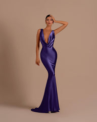 Black Deep V Neck Sleeveless Mermaid Long Formal Dress With Pleated
