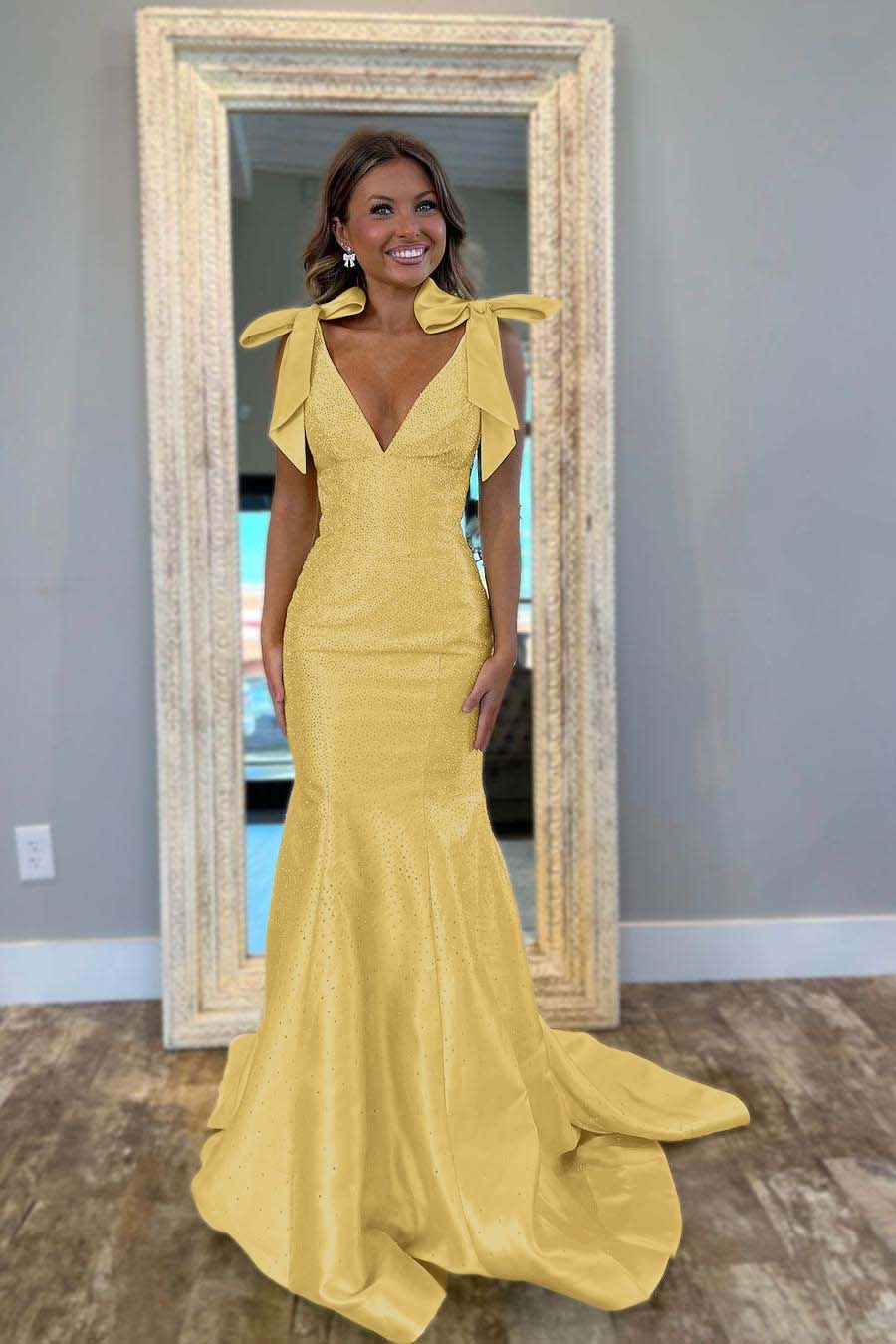 Straps V Neck Sleeveless Long Mermaid Formal Dress With Beading