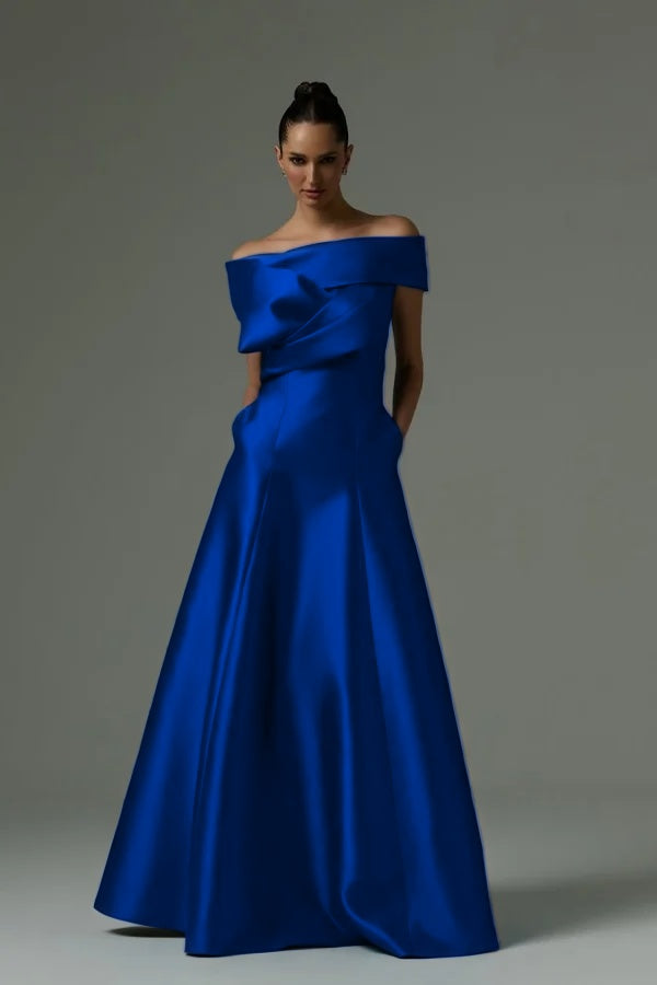 Off the Shoulder Sleeveless Long Formal Dress With Pleated Pocket
