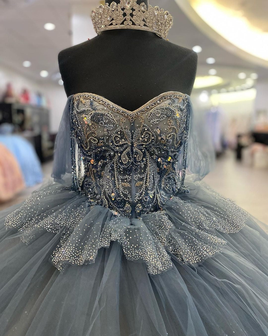 Exquisite Off-Shoulder Sweetheart Ball Gown Tiered Tulle Princess Dress for Quinceanera & Sweet 16
