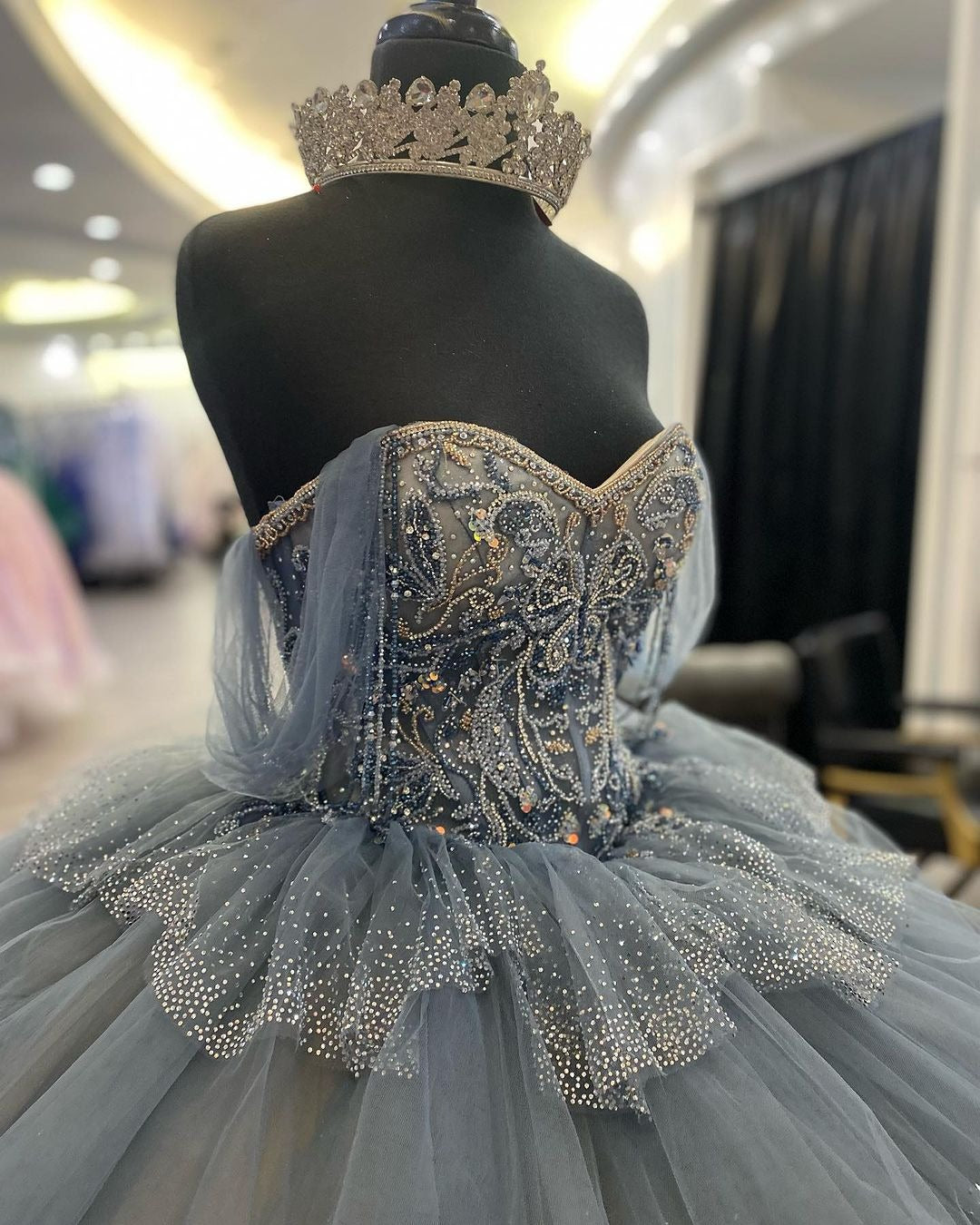 Exquisite Off-Shoulder Sweetheart Ball Gown Tiered Tulle Princess Dress for Quinceanera & Sweet 16