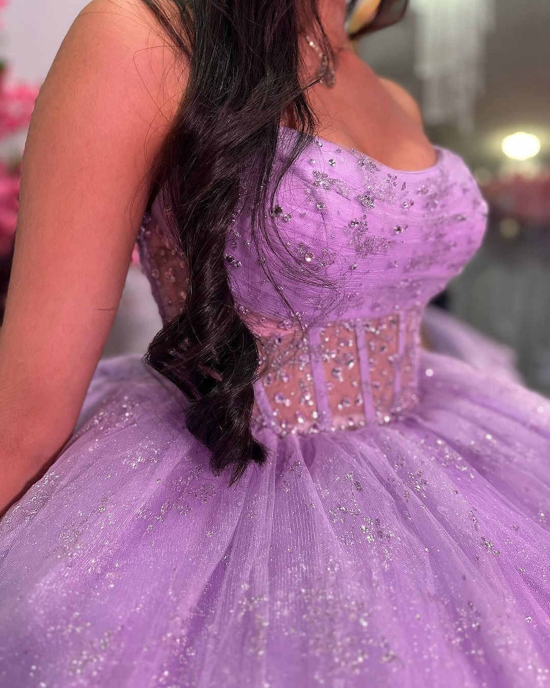 Strapless Lilac Tulle Quinceanera Dress Tiered Ball Gown with Bow Detail for Sweet 16 & Princess Evening Parties