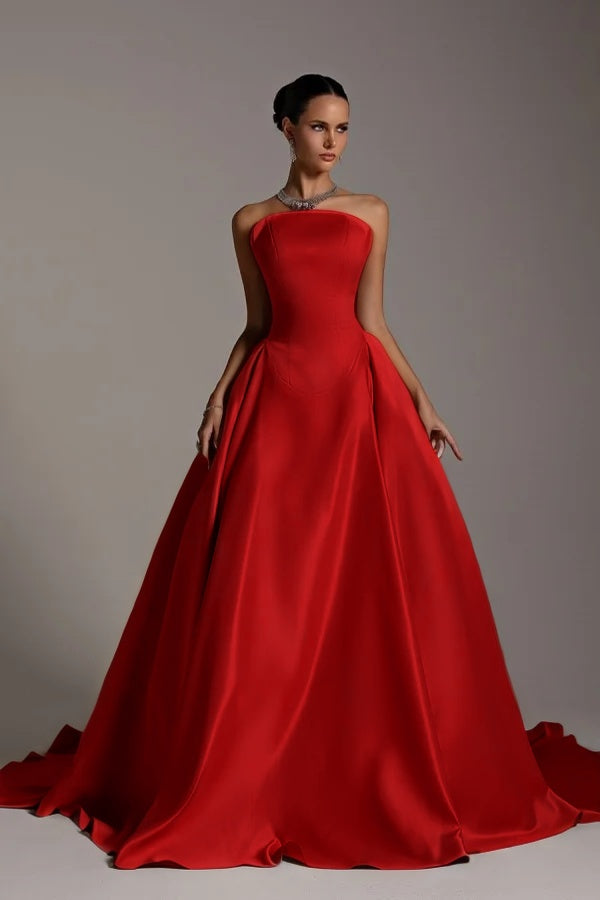Chic Strapless Sleeveless A Line Long Formal Dress With Pleated