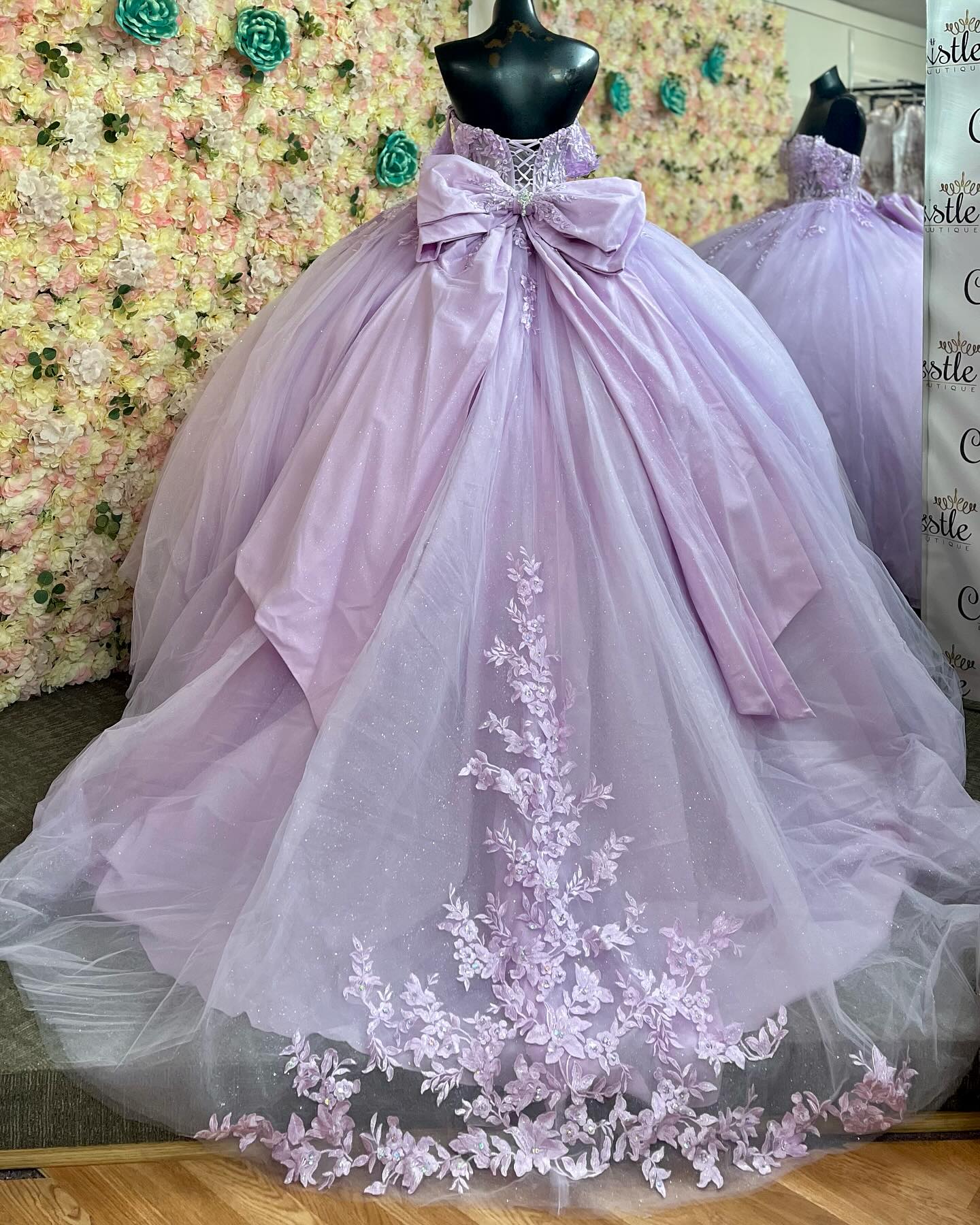 Lilac Quinceanera Dress Off-Shoulder Glitter Ball Gown with Lace-Up Back & Pleated Bow Detail