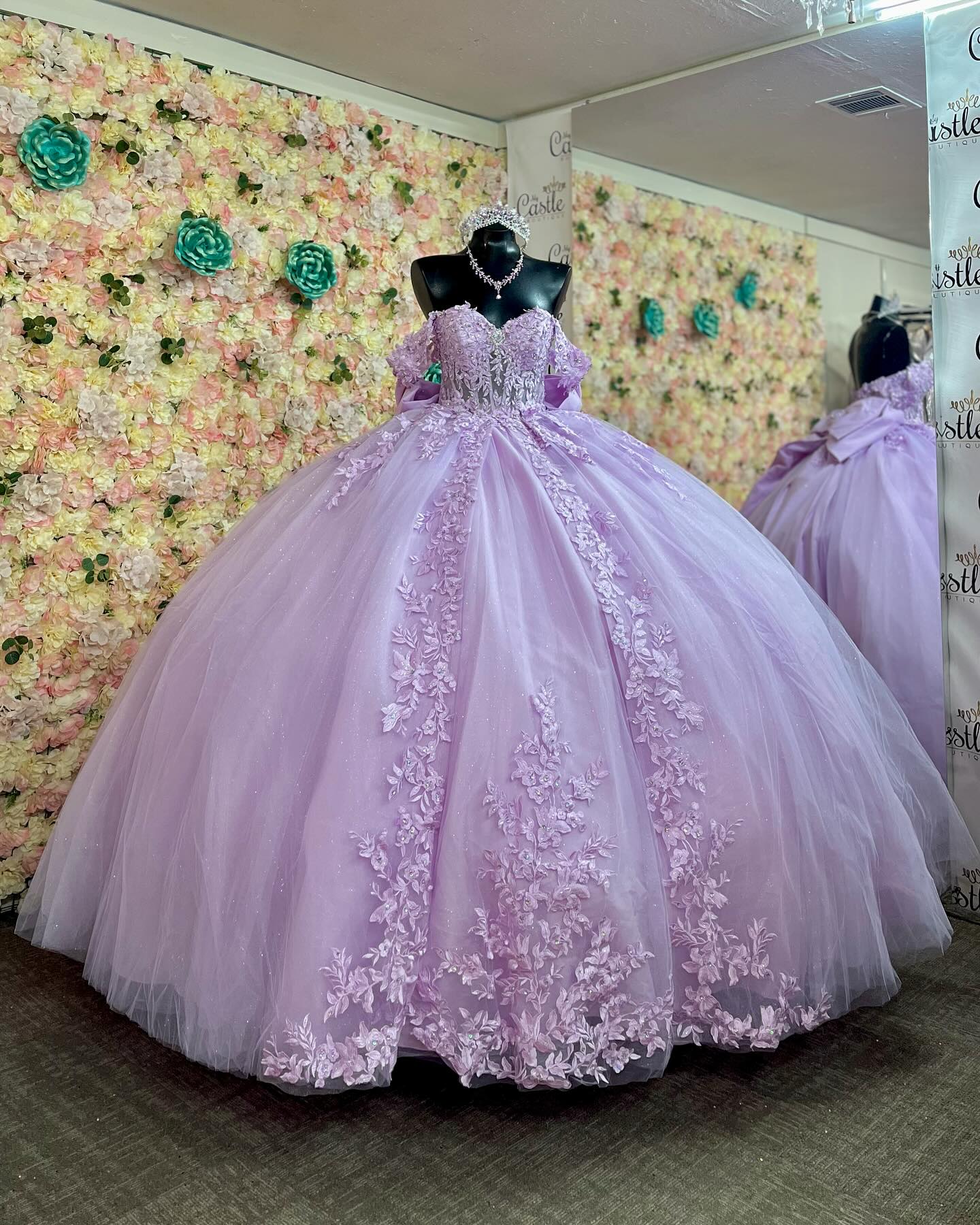 Lilac Quinceanera Dress Off-Shoulder Glitter Ball Gown with Lace-Up Back & Pleated Bow Detail