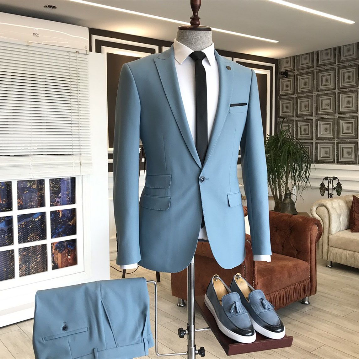 Newinlook Sky Blue Affordable Peaked Lapel Wedding Suit with Three Flaps