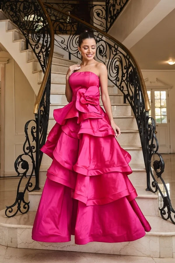 Chic Strapless Sleeveless Long Formal Dress With Pleated Ruffles