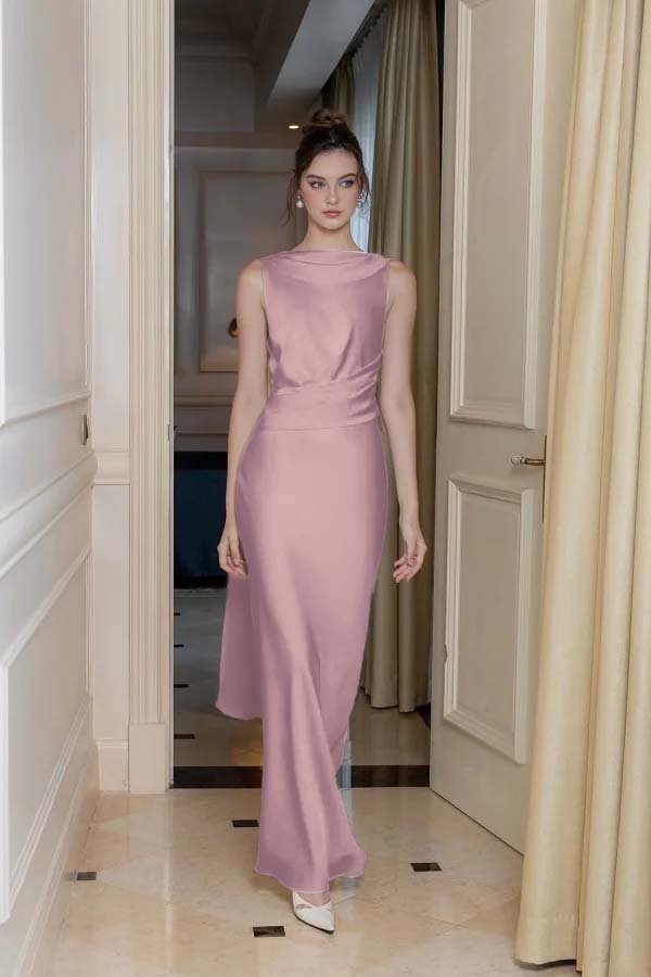 Long Slimming Sleeveless Formal Dress Flowy Backless With Pleated