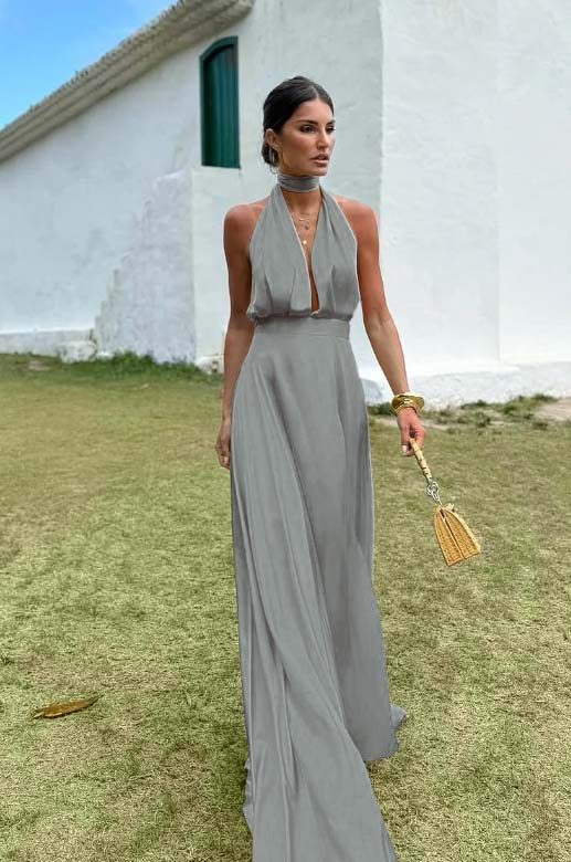 Charming Sleeveless Halter V Neck Long Formal Dress With Pleated