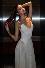 Spaghetti Strap V Neck Sleeveless Long Formal Dress With Pleated