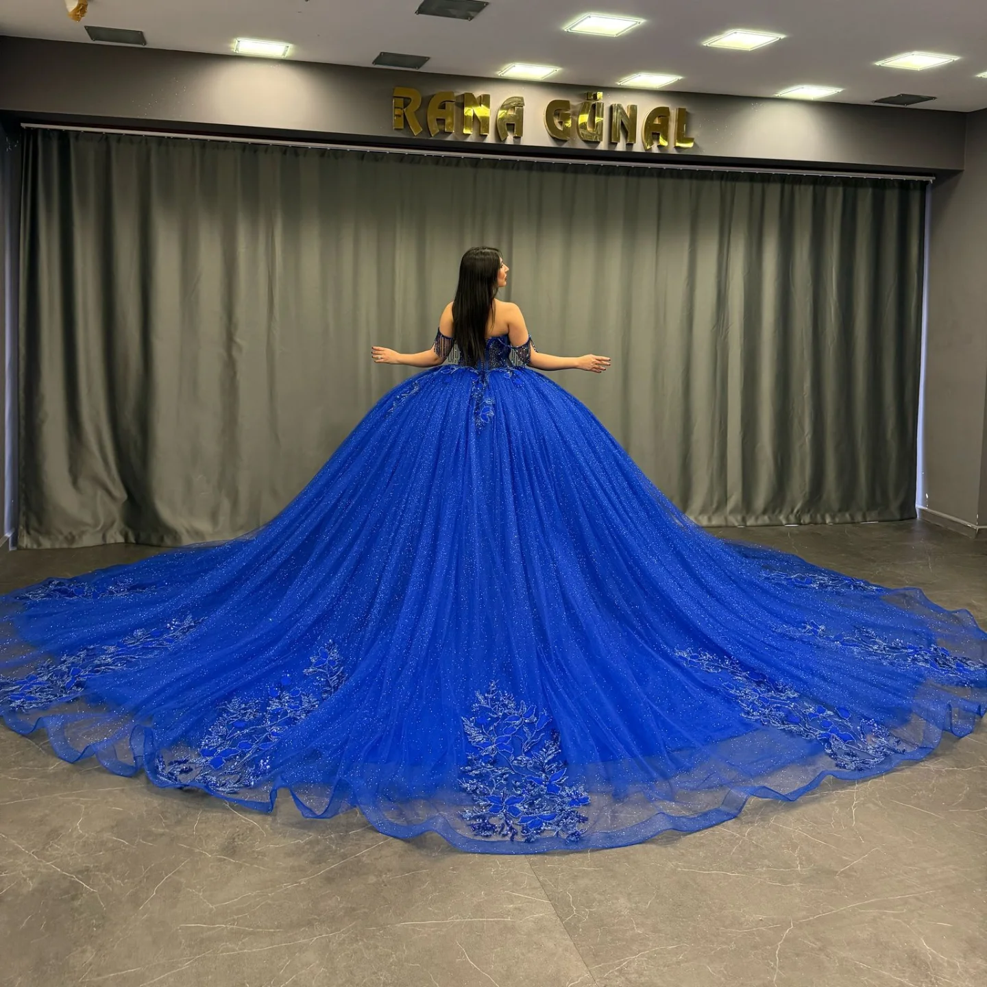 Royal Blue Off-Shoulder Ball Gown Beaded Pleated Tulle Quinceanera Dress for Sweet 16 & Formal Evenings